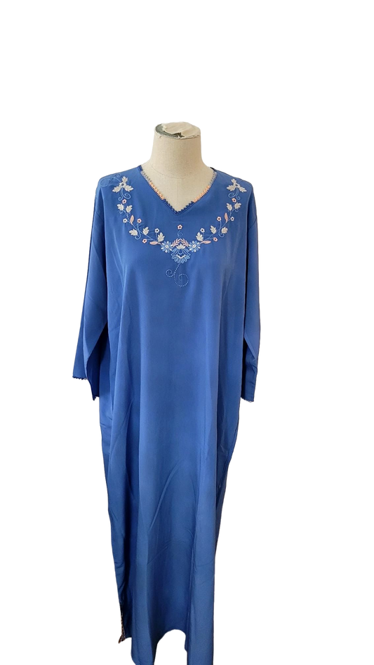 28 Robe marocaine longue – Tissu imprimé (Copie) (Copie) (Copie) (Copie) (Copie)